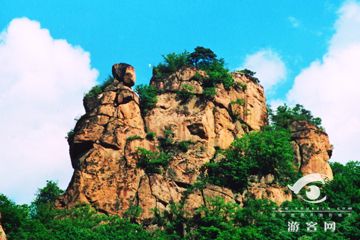 凤城<a href=/sort/Ji/ target=_blank class=infotextkey>鸡</a>冠山